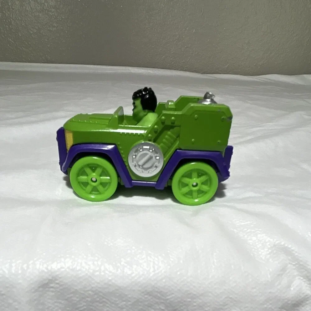 Jazwares Marvel Hulk Character Car 1:64 Scale Green/Purple Plastic 2023